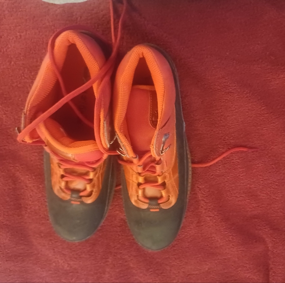 Timberland boots - Picture 1 of 3